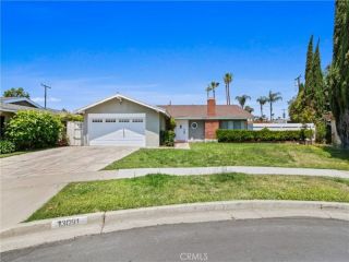 Foreclosed Home - 13091 CHARLOMA DR, 92780