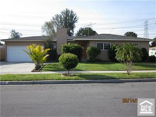 Foreclosed Home - 2012 W CRIS AVE, 92804