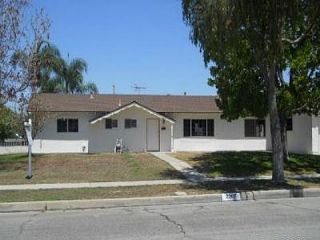 Foreclosed Home - 1136 S EVENING STAR DR, 92806