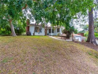 Foreclosed Home - 405 PINE AVE, 92821