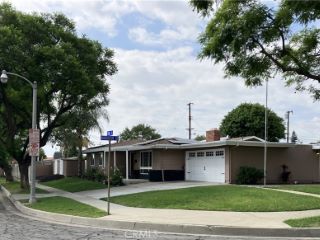 Foreclosed Home - 1711 GROVE PL, 92831