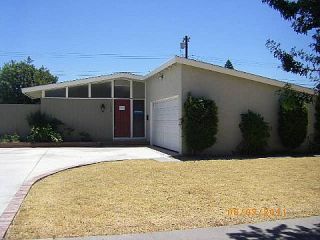 Foreclosed Home - 1430 W WOODCREST AVE, 92833