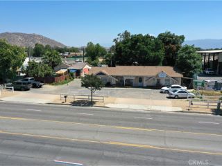Foreclosed Home - 1204 6TH ST, 92860
