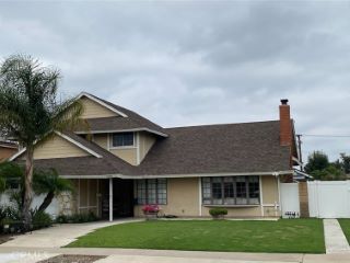 Foreclosed Home - 1232 BERING ST, 92870