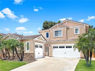 Foreclosed Home - 1015 MIRAFLORES DR, 92882