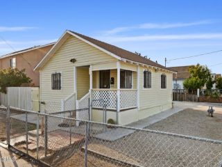 Foreclosed Home - 539 E 1ST ST, 93030