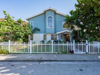 Foreclosed Home - 5124 BEACHCOMBER ST, 93035