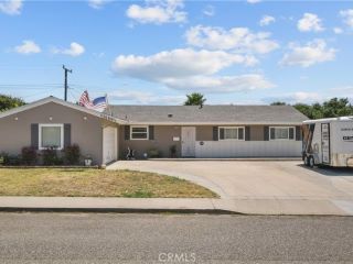Foreclosed Home - 1366 AHART ST, 93065