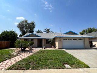 Foreclosed Home - 1712 POPPY MEADOW CT, 93210