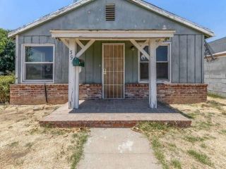 Foreclosed Home - 396 S QUINCE AVE, 93221