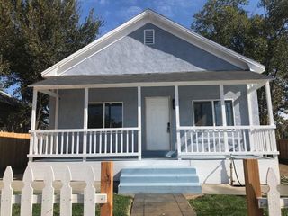 Foreclosed Home - 230 E IVY ST, 93230