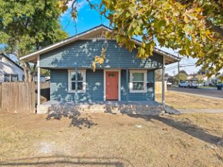 Foreclosed Home - 1201 MIDDLETON ST, 93230