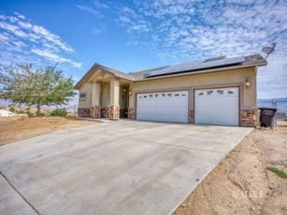 Foreclosed Home - 8513 FOXTAIL PINE DR, 93240