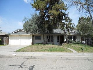 Foreclosed Home - 2740 W SEEGER AVE, 93277