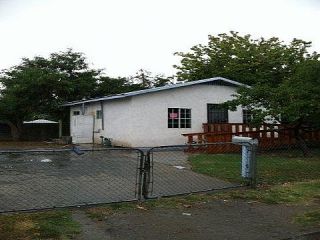 Foreclosed Home - 1237 D ST, 93280