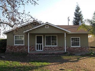 Foreclosed Home - 615 S VIEW AVE, 93292
