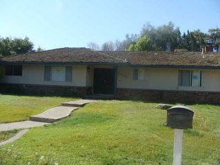 Foreclosed Home - 2239 E FEEMSTER AVE, 93292