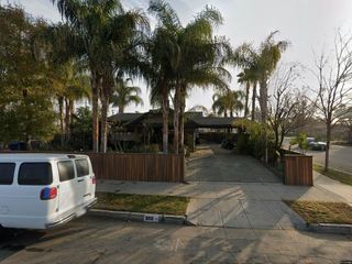 Foreclosed Home - 300 OLEANDER AVE, 93304