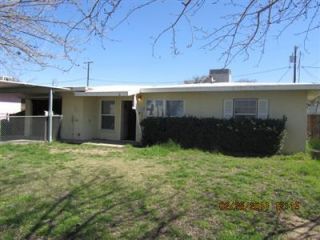 Foreclosed Home - 1812 AIRPORT DR, 93308