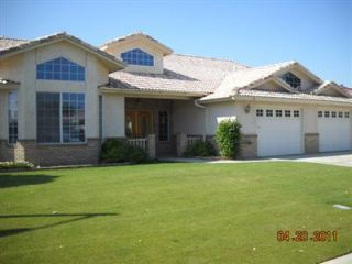 Foreclosed Home - 3301 TROJES AVE, 93313