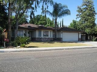 Foreclosed Home - 4508 SUGAR CANE AVE, 93313