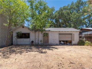 Foreclosed Home - 1615 RIVERSIDE AVE, 93446