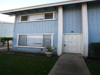 Foreclosed Home - 413 E PARK AVE UNIT B5, 93454