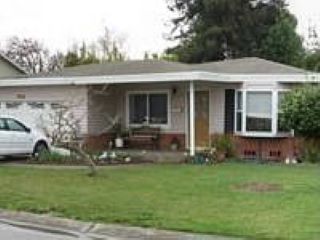 Foreclosed Home - 243 E BALBOA AVE, 93501