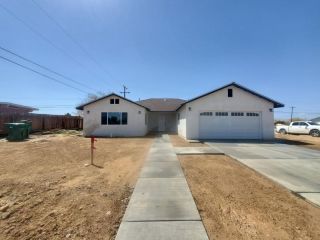Foreclosed Home - 20449 81ST ST, 93505