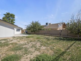 Foreclosed Home - 7626 XAVIER AVE, 93505