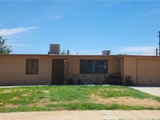 Foreclosed Home - 24262 SAGE AVE, 93516