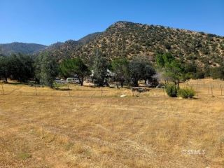 Foreclosed Home - 11557 BACK CANYON RD, 93518