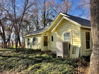 Foreclosed Home - 45763 90TH ST E, 93535