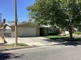 Foreclosed Home - 44547 HANSTEAD AVE, 93535