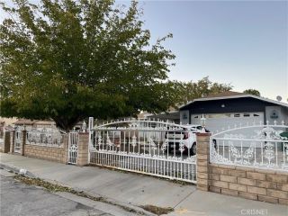 Foreclosed Home - 3147 BRENTWOOD AVE, 93536