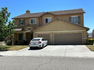 Foreclosed Home - 6042 OAK FENCE LN, 93536