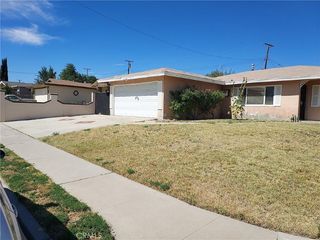 Foreclosed Home - 37629 4TH ST E, 93550