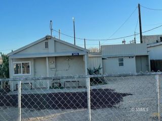 Foreclosed Home - 305 STATION AVE, 93555