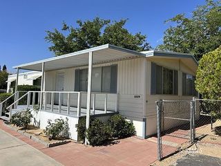 Foreclosed Home - 5229 AGAVE AVE, 93555