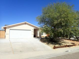 Foreclosed Home - 420 OLIVE AVE, 93555