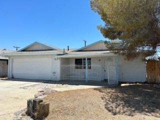 Foreclosed Home - 1217 W UPJOHN AVE, 93555