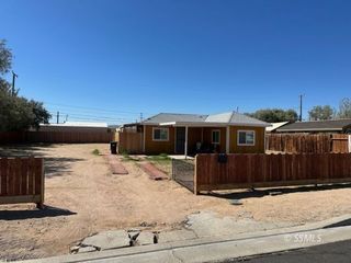 Foreclosed Home - 117 W WILSON AVE, 93555