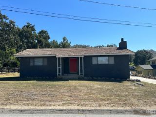 Foreclosed Home - 17820 HAMBLETONIAN DR, 93561