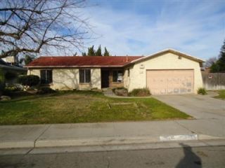 Foreclosed Home - 1526 RENN AVE, 93611