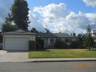 Foreclosed Home - 332 W RICHERT AVE, 93612