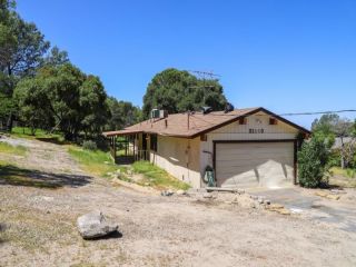 Foreclosed Home - 31660 APACHE RD, 93614