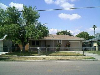 Foreclosed Home - 1154 W SPRUCE AVE, 93650
