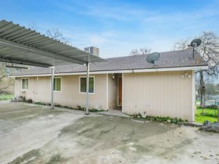 Foreclosed Home - 7385 PINTO DR, 93657
