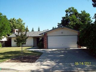 Foreclosed Home - 1398 HUNTSMAN AVE, 93662