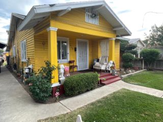 Foreclosed Home - 2260 E WEBSTER AVE, 93701